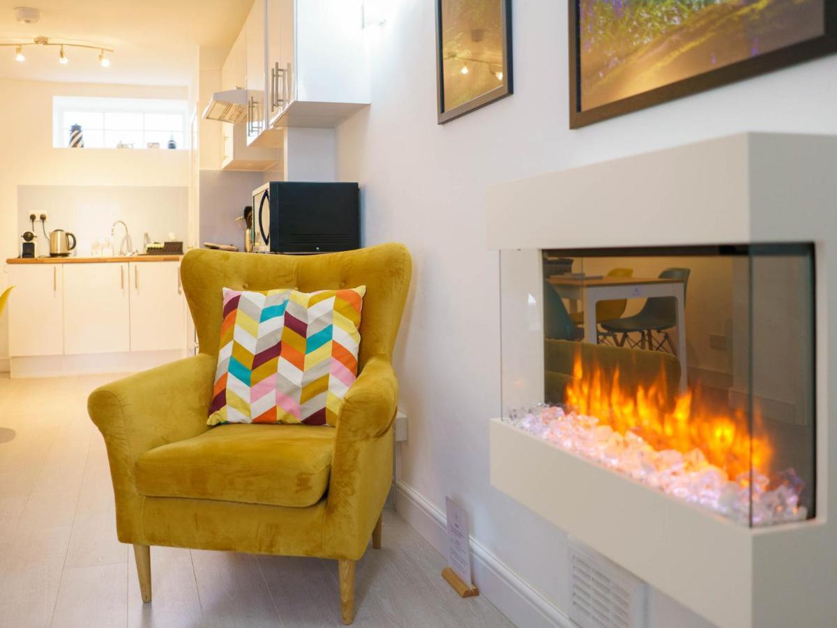 Pass The Keys Modern 2 Bed Flat Overlooking Aberaeron Harbour Exteriör bild