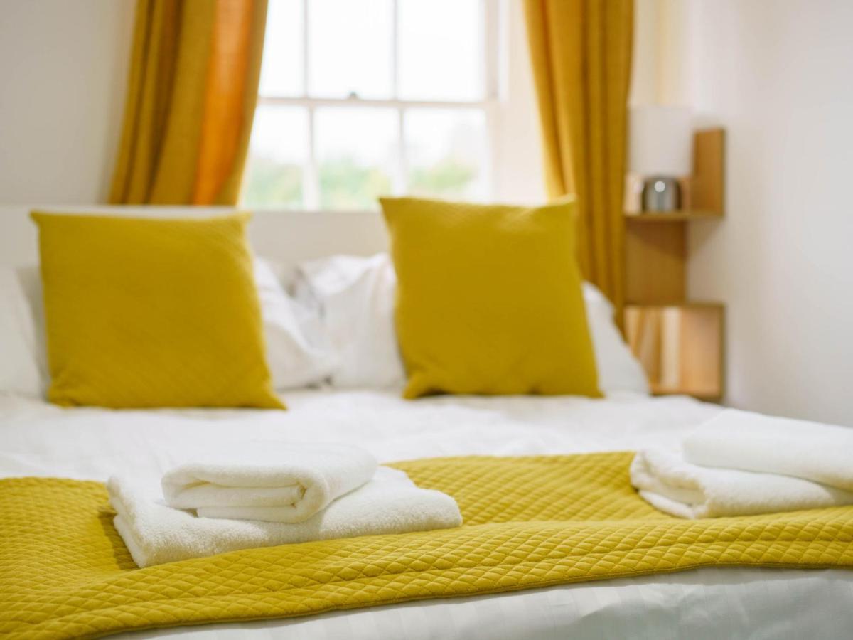 Pass The Keys Modern 2 Bed Flat Overlooking Aberaeron Harbour Exteriör bild