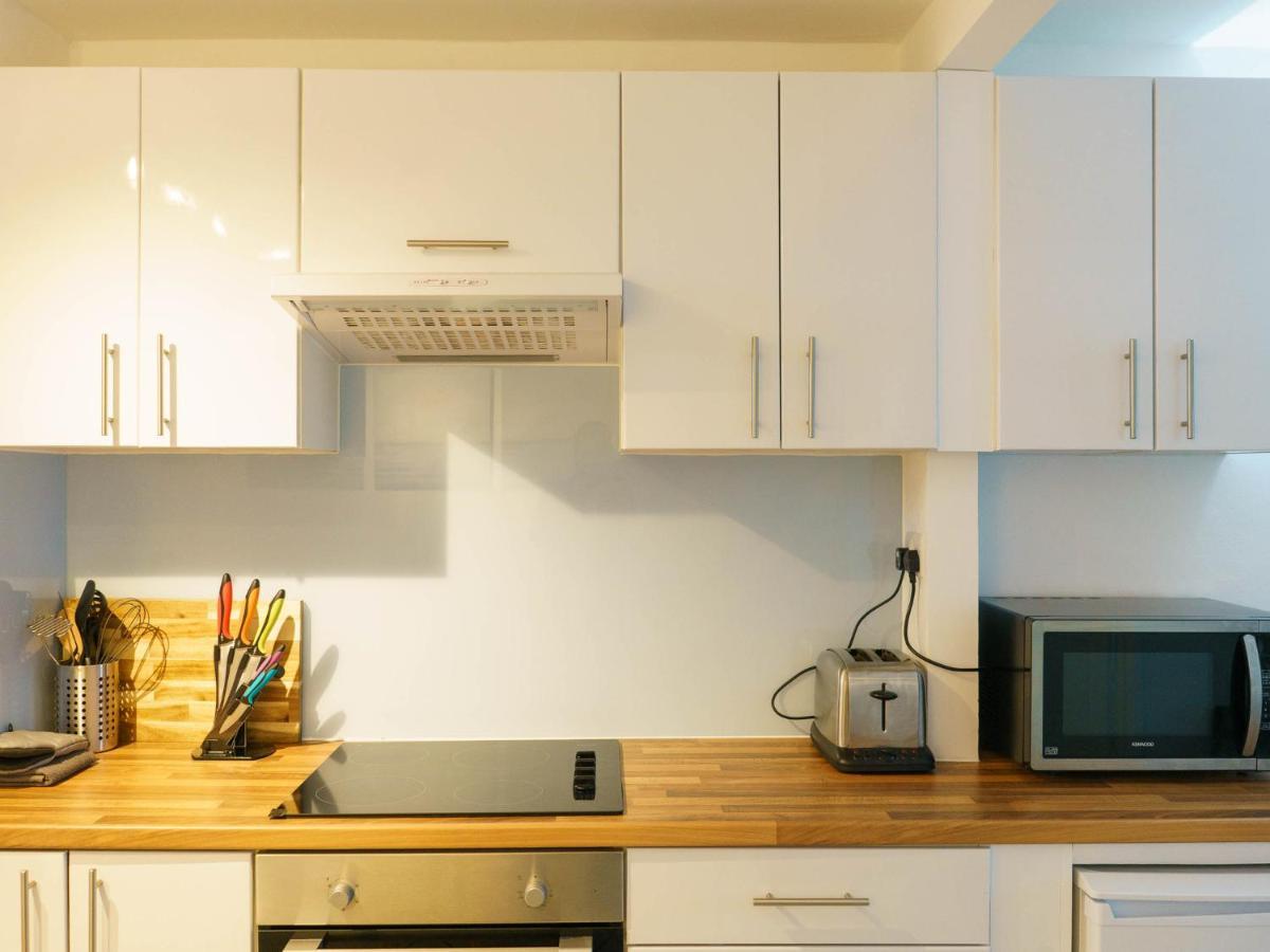 Pass The Keys Modern 2 Bed Flat Overlooking Aberaeron Harbour Exteriör bild